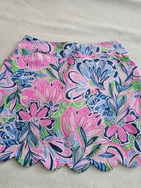 Lilly Pulitzer Pink Blue Green Floral Scallop Hem Skirt With Built-in Pants